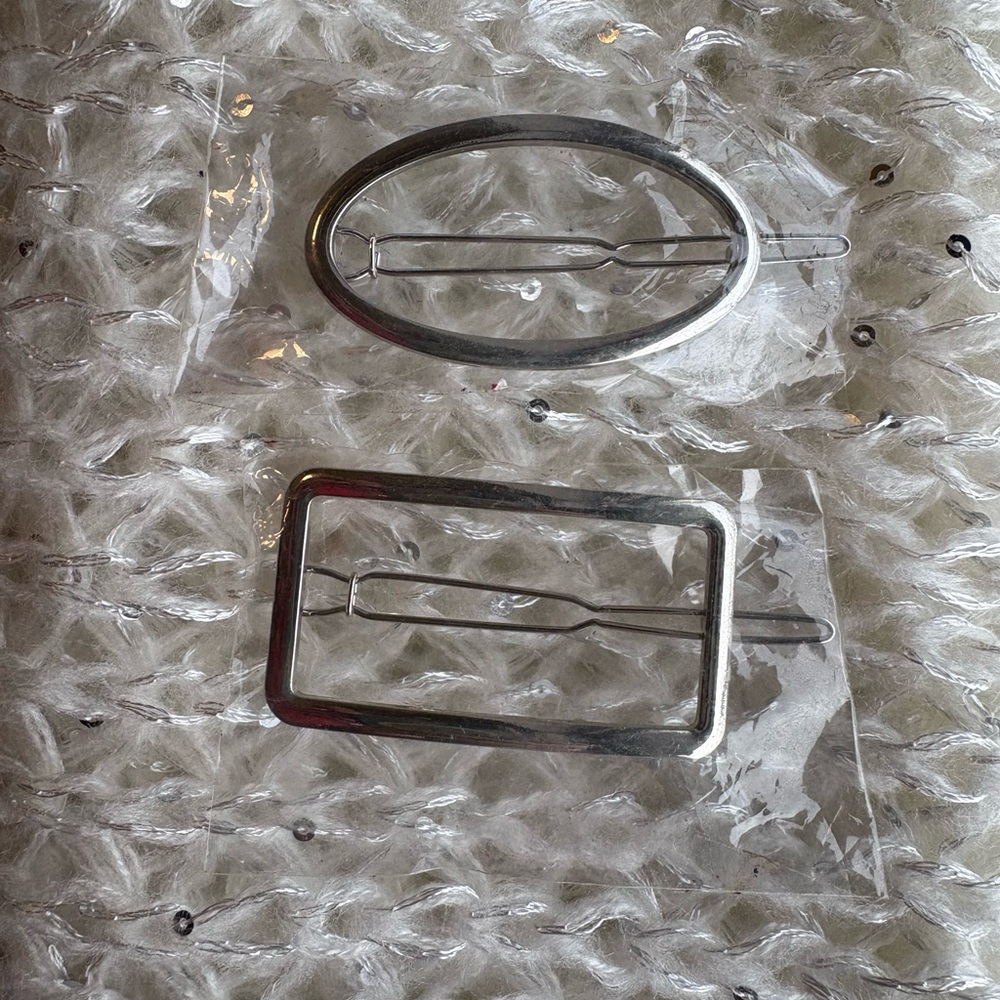 🎁 3for10 or FREE WITH PURCHASE Silver Hair Clip Set